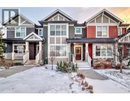Living room - 112 Sunvalley Road, Cochrane, AB T4C0X8 Photo 2