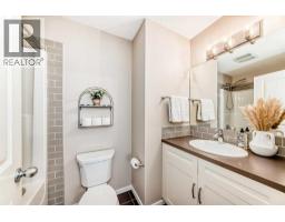 Kitchen - 112 Sunvalley Road, Cochrane, AB T4C0X8 Photo 3