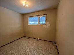 Living room - 75 Girdwood Crescent, Winnipeg, MB R2K3T6 Photo 2