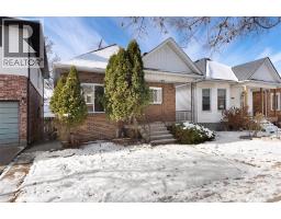 4pc Bathroom - 967 Gladstone, Windsor, ON N9A2R5 Photo 2