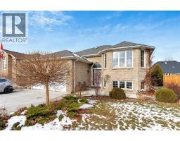 4pc Bathroom - 4316 Golfcourse Crescent, Windsor, ON N9G2P4 Photo 2