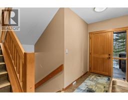 Kitchen - 104 Stone Creek Place S, Canmore, AB T1W3A4 Photo 3