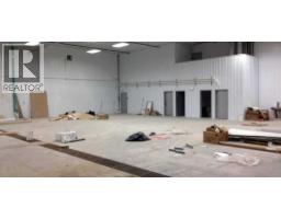 101 103 105 6302 66 Street, Lloydminster, AB T9V3N6 Photo 5