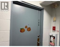 Living room - 4108 997 Bowen Rd, Nanaimo, BC V9R2A4 Photo 4