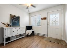 Living room - 13 46735 Yale Road Chilliwack Proper East, Chilliwack, BC V2P2S3 Photo 3