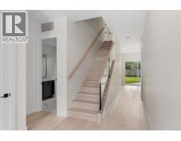 Ensuite - 2293 Adela Pl, Sidney, BC V8L1R2 Photo 5