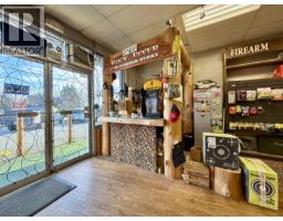 2 A 747 North Road, Gibsons, BC V0N1V9 Photo 5