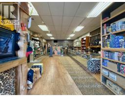 2 A 747 North Road, Gibsons, BC V0N1V9 Photo 3