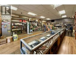 2 A 747 North Road, Gibsons, BC V0N1V9 Photo 4