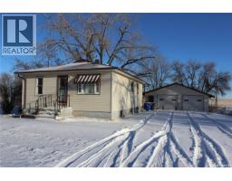Living room - 210 Torbay Street, Torquay, SK S0C2L0 Photo 2