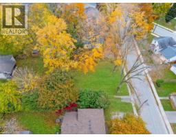 305 Hall Street, Ingersoll, ON N5C1V8 Photo 4