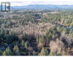 2645 Cumberland Rd, Courtenay, BC V9N9J8 Photo 5