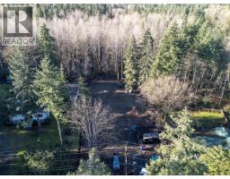 2645 Cumberland Rd, Courtenay, BC V9N9J8 Photo 4