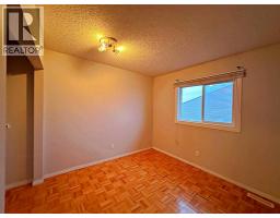 2pc Bathroom - 69 400 Silin Forest Road, Fort Mcmurray, AB T9H2S5 Photo 5