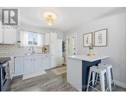 Primary Bedroom - 30 Elmer Street, Belleville, ON K8P1Z7 Photo 4