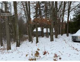 Kitchen - 14178 Yonge Street, Aurora, ON L4G0P5 Photo 2