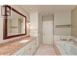 Dining room - 54 Ashton Crescent, Waterloo, ON N2L1P9 Photo 4