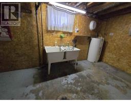 Dining room - 255 Mississauga Ave, Elliot Lake, ON P5A1E8 Photo 3