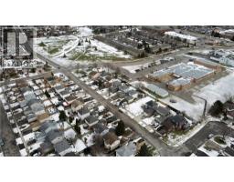 233 Kinross Street, Caledonia, ON N3W2K5 Photo 2