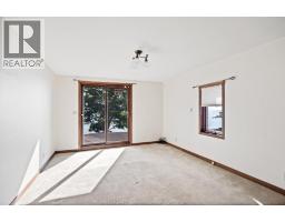 Bedroom - 1818 Erie Avenue, Amherstburg, ON N9V2Y8 Photo 5