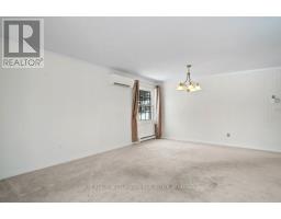 204 11 Centre Street, Greater Napanee, ON K7R3X3 Photo 5