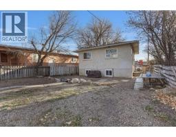 Primary Bedroom - 2139 5 Avenue N, Lethbridge, AB T1J0N5 Photo 3