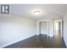 5pc Bathroom - 566 Maguire Street, Windsor, ON N9E0A6 Photo 3