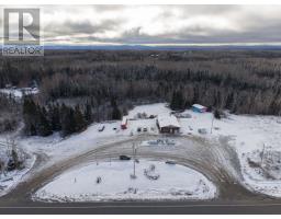 5531 Dawson Road, Thunder Bay, ON P7G0V7 Photo 4