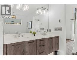 Living room - 445 Stewart Creek Close, Canmore, AB T1W0L6 Photo 5