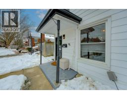 4pc Bathroom - 85 Chalmers Street N, Cambridge, ON N1R5B9 Photo 5