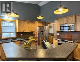 Living room - 68 Ironstone Dr, Coleman, AB T0K0M0 Photo 3