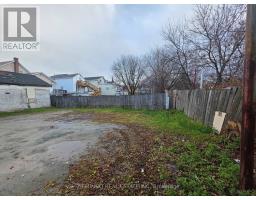 Bathroom - 157 Pine Street N, Timmins, ON P4N6K9 Photo 3