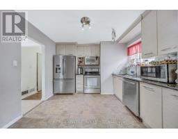 Bedroom 2 - 39 Flavian Crescent, Brampton, ON L6T3P2 Photo 5