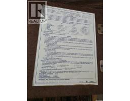 Enclosed porch - 302 1st Avenue N, Beechy, SK S0L0C0 Photo 5