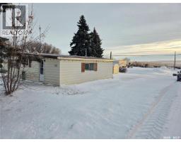Kitchen - 302 1st Avenue N, Beechy, SK S0L0C0 Photo 3