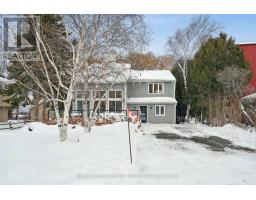 Living room - 144 Carmichael Crescent, Blue Mountains, ON L9Y0R3 Photo 4