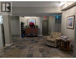 Primary Bedroom - 688 Lequime Road Unit 203, Kelowna, BC V1W1A4 Photo 4