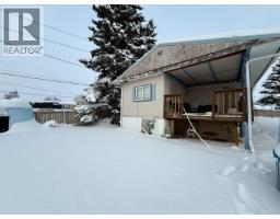 Kitchen - 8912 75 Street Street, Fort St John, BC V1J2Z2 Photo 2