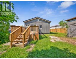 2pc Bathroom - 5 Maple Drive, Mcgregor, ON N0R1J0 Photo 2