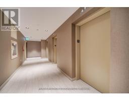 2003 38 Honeycrisp Crescent, Vaughan, ON L4K0M8 Photo 4