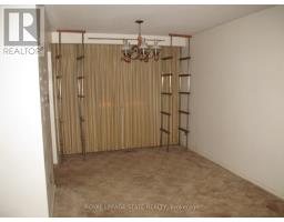 Primary Bedroom - 5280 Woodhaven Drive, Burlington, ON L7L3T4 Photo 5