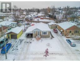 Kitchen - 845 Gilbert Street, Peterborough, ON K9H6G6 Photo 5