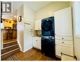 Dining room - 7605 29 Avenue, Coleman, AB T0K0M0 Photo 5