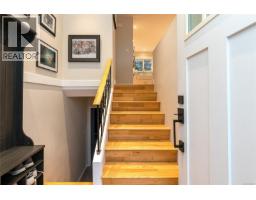 Bathroom - 7227 Seabrook Rd, Central Saanich, BC V8M1M5 Photo 5