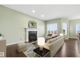 Kitchen - 108 South Creek Wd, Stony Plain, AB T7Z0J9 Photo 3