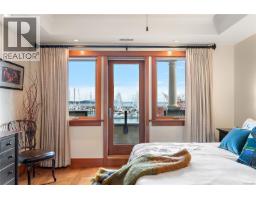 Balcony - 101 9949 Third St, Sidney, BC V8L3B1 Photo 2