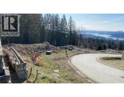 2124 Union Court, West Vancouver, BC V7S0B1 Photo 5