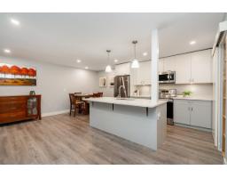 1422 34909 Old Yale Road, Abbotsford, BC V3G2E7 Photo 3