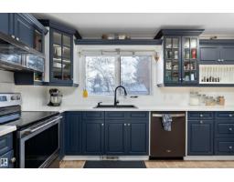 Primary Bedroom - 145 Plum Cr, Wetaskiwin, AB T9A2R9 Photo 5