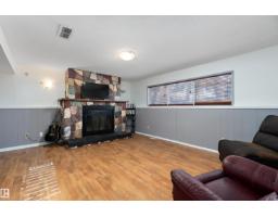 Family room - 145 Plum Cr, Wetaskiwin, AB T9A2R9 Photo 4